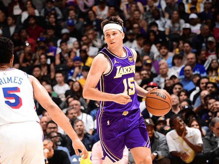 开云体育下载-湖人119-115击败76人 球员评价：3人满分，4人及格，3人低迷