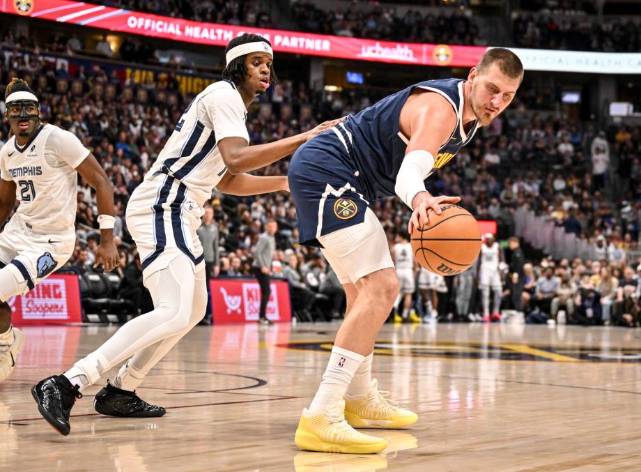 [图]约基奇14+15+10穆雷26分 掘金大胜灰熊10连胜